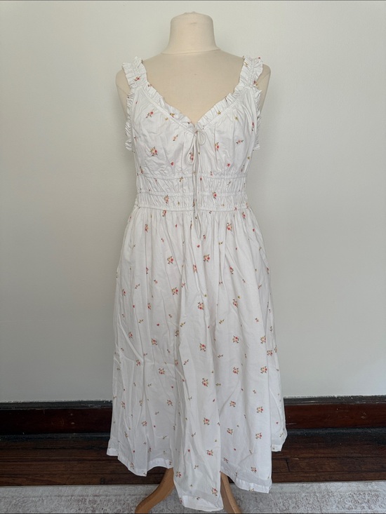 Old Navy Dresses & Skirts - White Floral Tie-Front Midi Dress